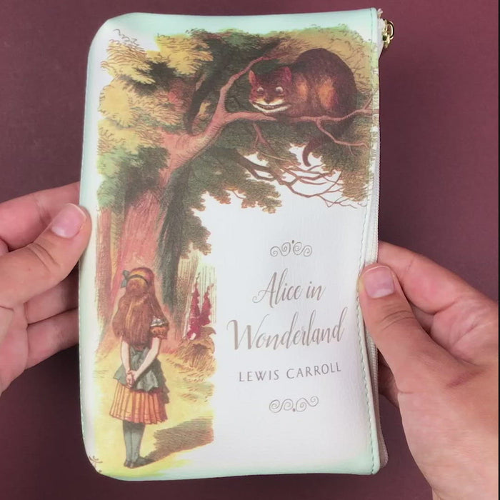 Alice in Wonderland Turquoise Purse – Opening Bag